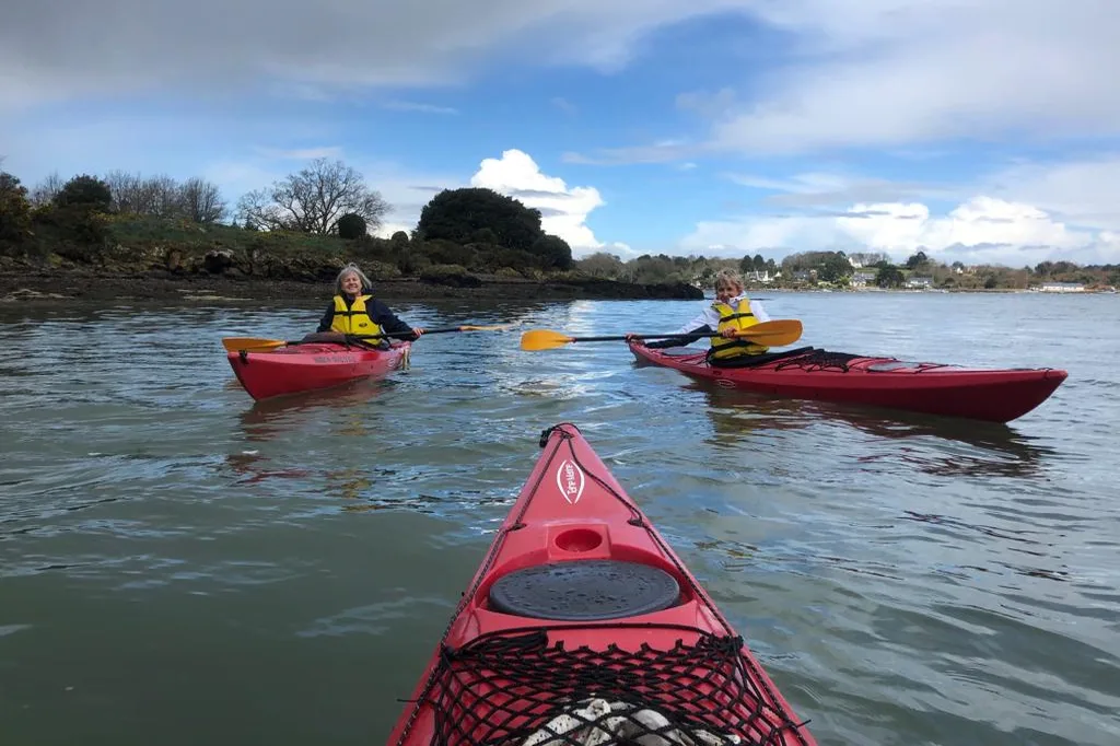 Sea kayaking along Arradon.