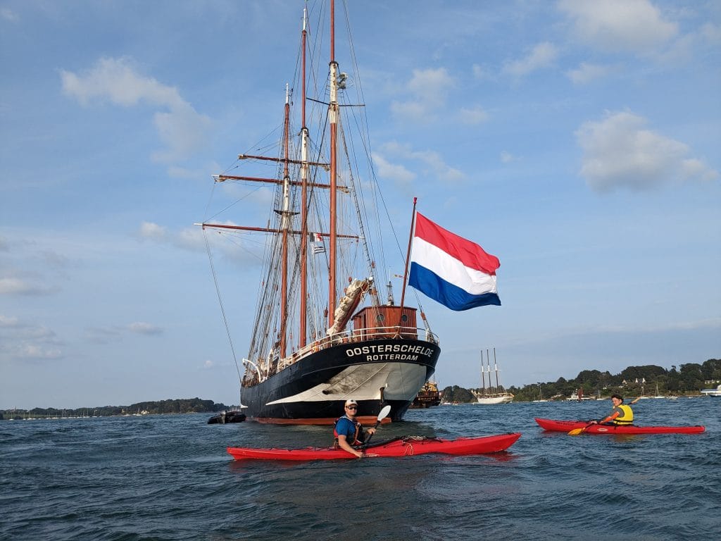 Sea kayaking trip during the Gulf of Morbihan Week 2023.
