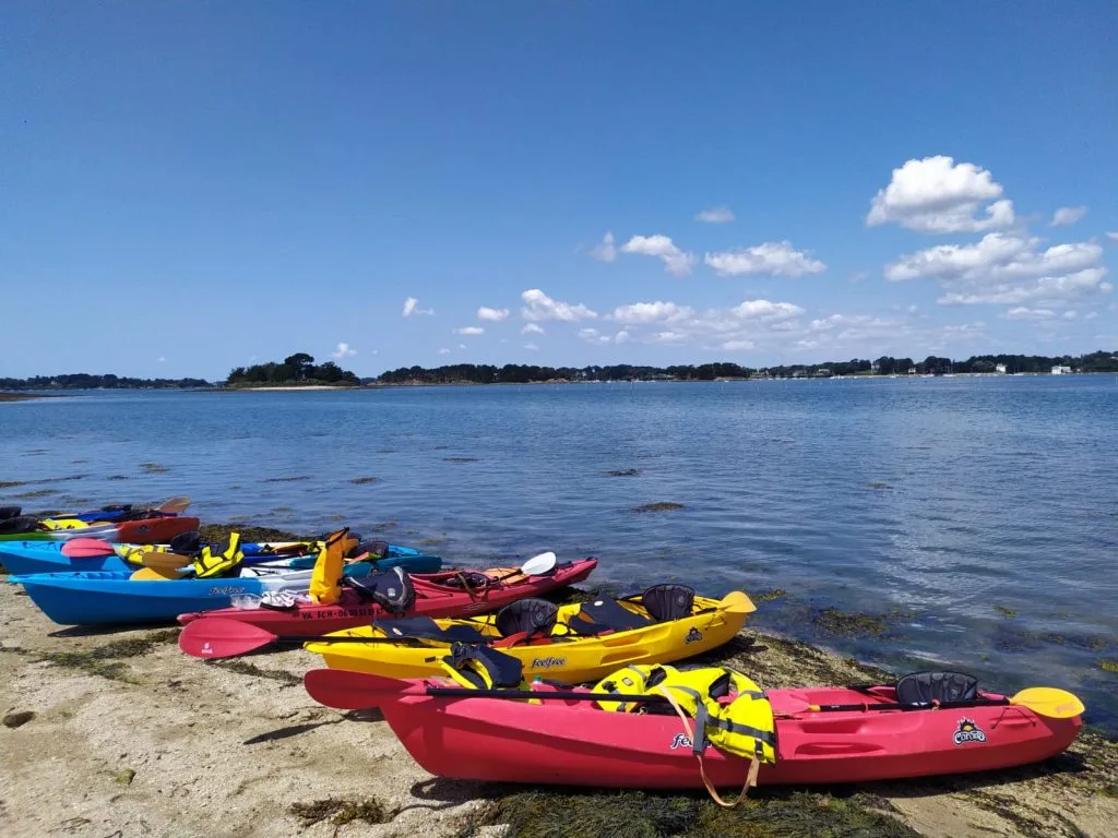 Break on the beach while kayaking.